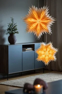 Adventsstjerner><noscript><img width=