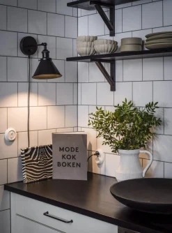 Leselamper>Pr home of Scandinavia Ab Anton vegglampe - Antikk messing