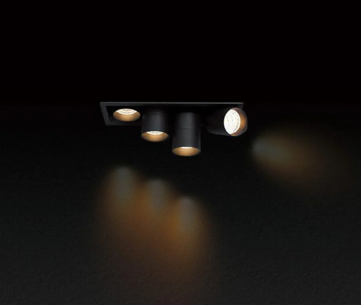 Kjøkkenbelysning Tak|Spotter & Skinner>NorDesign Aria mini flex K4 downlight justerbar 4x5W 2700K RA90 Dimbar - Svart