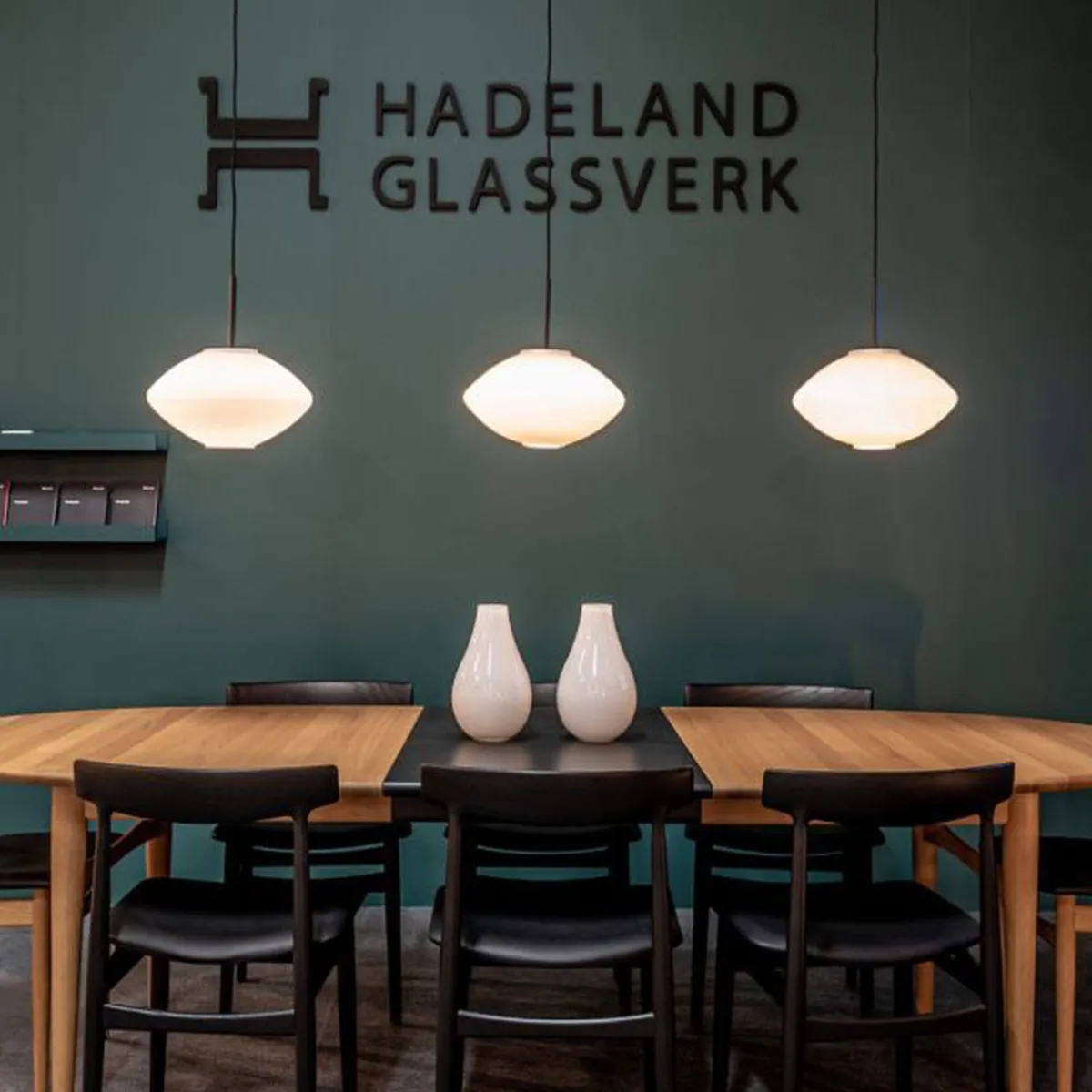 Kjøkkenbelysning Tak|Takpendler>Hadeland Glassverk Arkivlampe 4280 - Sort Hvit