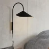 Interiørlamper|Leselamper>Ferm Living Arum vegglampe swing - svart