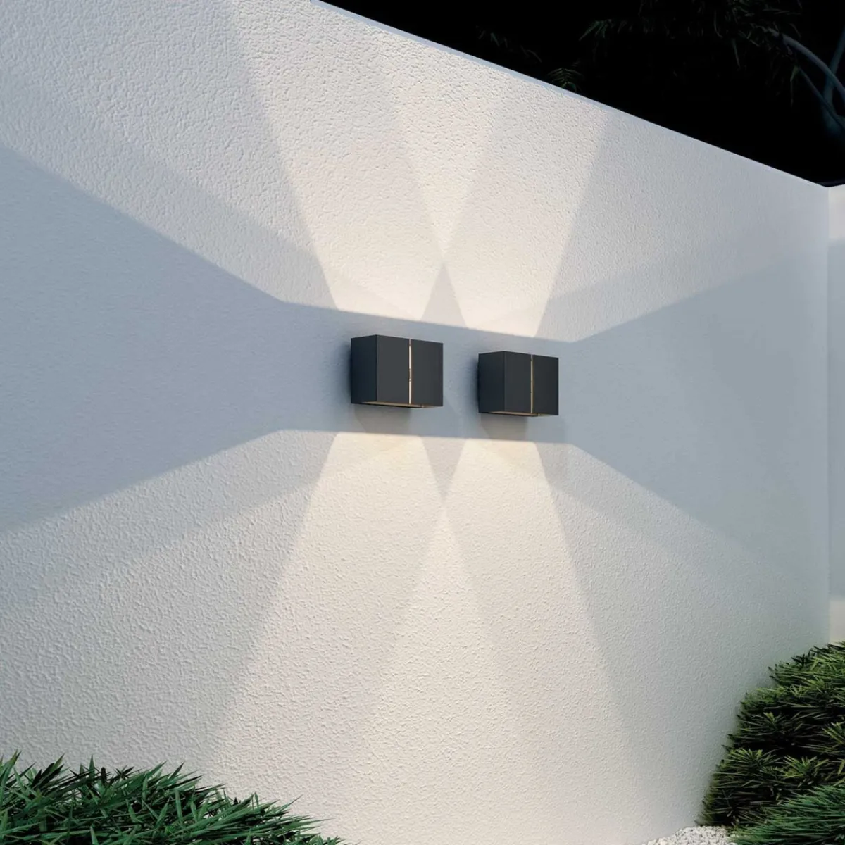 Utelamper Med Opp/Ned Lys>LOOM Design Ask vegglampe opp/ned utendørs 11W 2700K IP65 - Svart