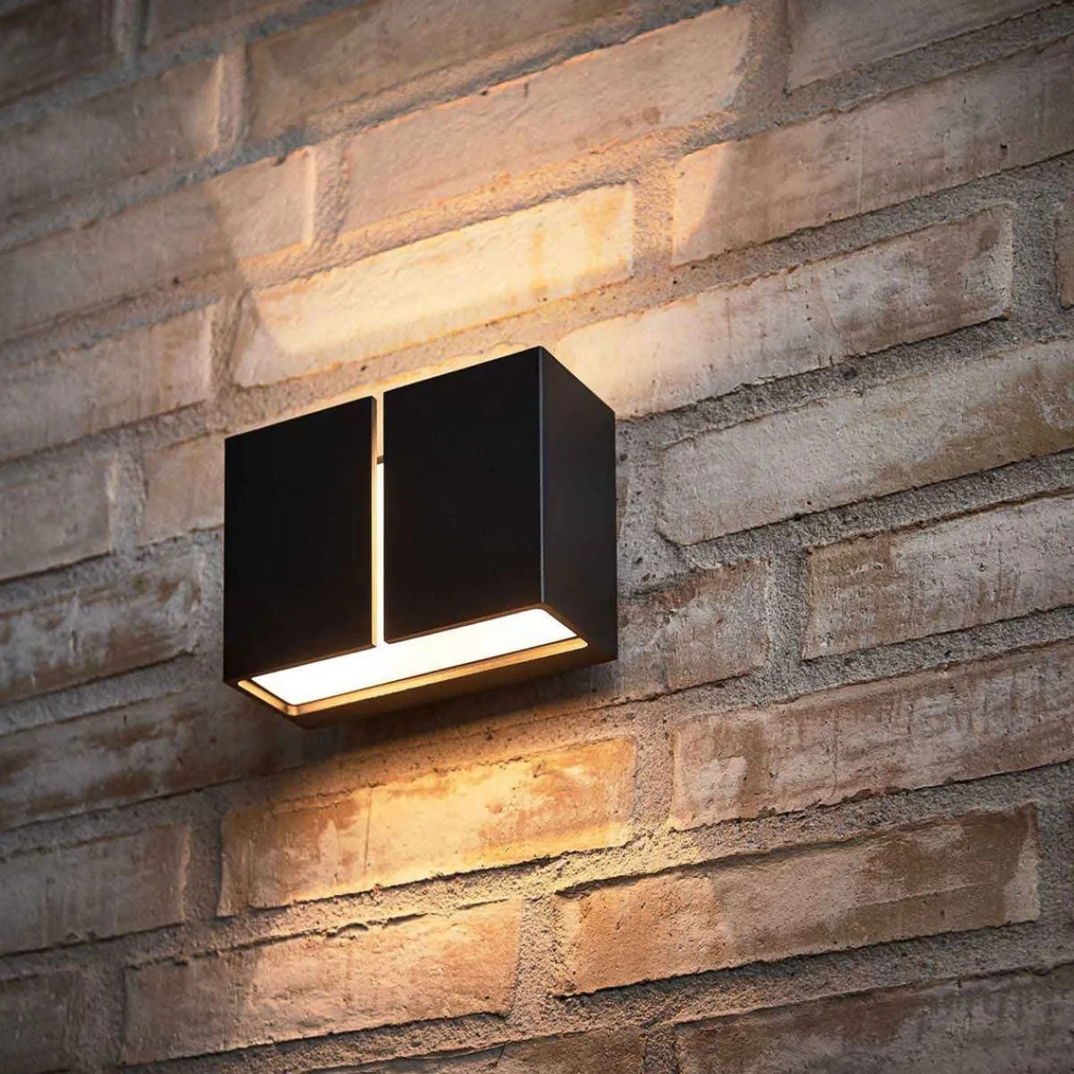 Utelamper Med Opp/Ned Lys>LOOM Design Ask vegglampe opp/ned utendørs 11W 2700K IP65 - Svart