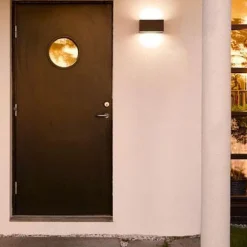 Lightup-Pris|Utelamper Med Opp/Ned Lys><noscript><img width=