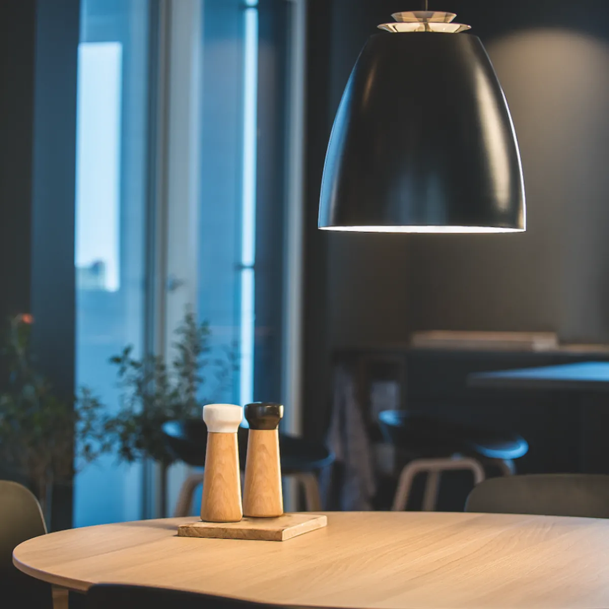 Kjøkkenbelysning Tak|Takpendler>Sg Armaturen As Bell maxi takpendel - Svart/Gull Svart / Gull