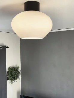 Kjøkkenbelysning Tak|Taklamper / Takplafonder>Aneta Lighting Bell taklampe 35 cm - Svart/Opal Svart / Opal