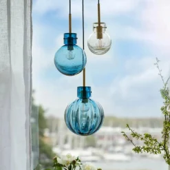 Kjøkkenbelysning Tak|Takpendler>Hadeland Glassverk Bølge Krystallkuler 3 stk - Hvit Baldakin Hvit / Flerfarget