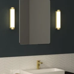 Baderomsbelysning Vegg><noscript><img width=