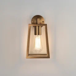 Utelamper - Klassiske Vegglamper>Astro Lighting Calvi vegglampe - Antikk Messing