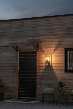 Lightup-Pris|Utelamper - Klassiske Vegglamper>Konstsmide Carpi vegglampe opp eller ned IP44 - Svart