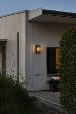 Lightup-Pris|Utelamper - Veggskjold / Plafond>Konstsmide Carpi vegglampe utendørs H40 cm IP44 - Svart/Messing Svart / Messing