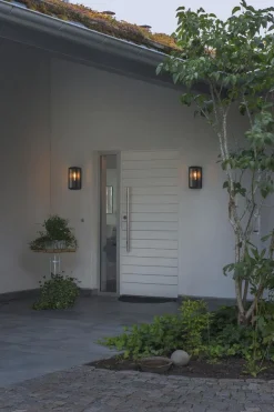 Lightup-Pris|Utelamper - Veggskjold / Plafond>Konstsmide Carpi vegglampe utendørs IP44 - Svart/Klart glass Svart / Klar