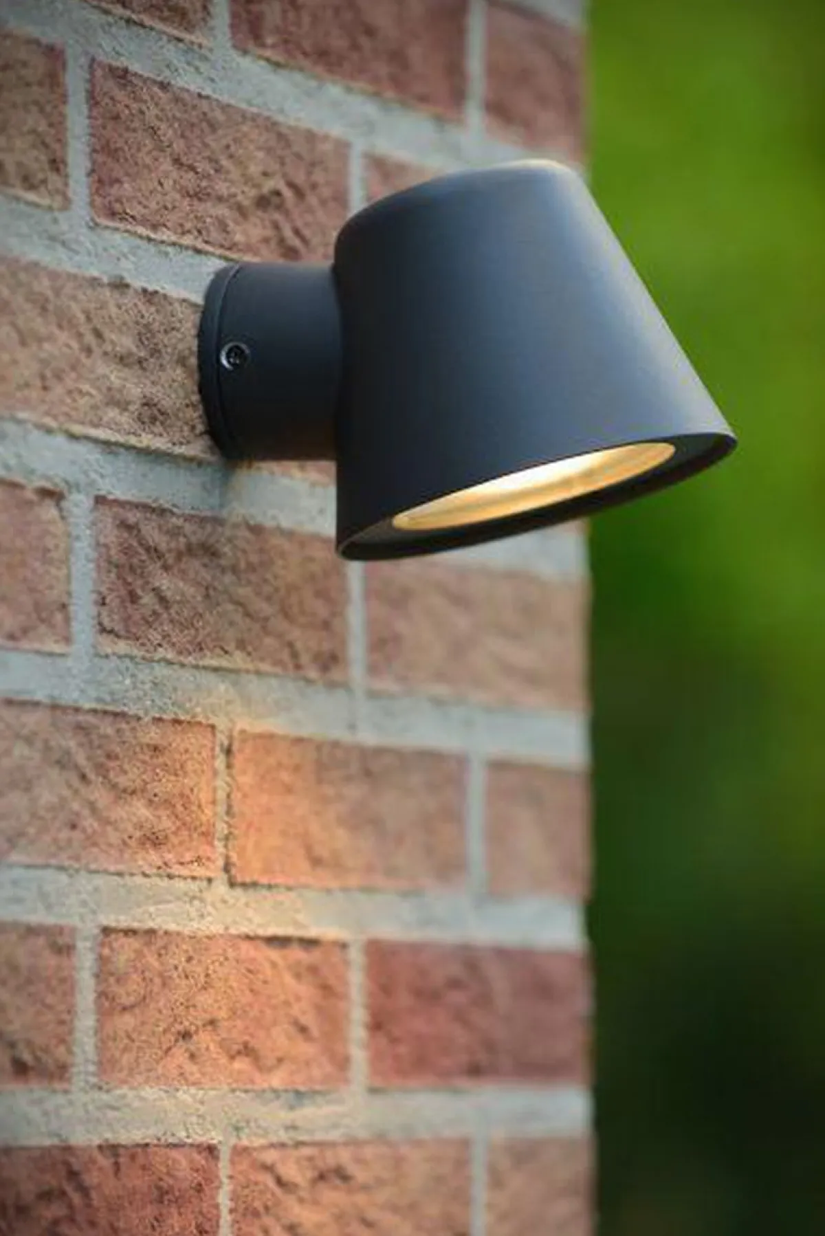 Utelamper Med Opp/Ned Lys>Lucide Dingo vegglampe utendørs IP44 GU10