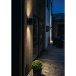 Lightup-Pris|Utelamper Med Opp/Ned Lys><noscript><img width=