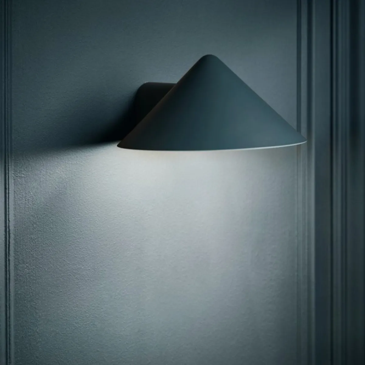 Oppladbare Bordlamper>Frandsen Grasp vegglampe