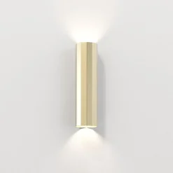 Vegglamper Med Opp/Ned Lys><noscript><img width=