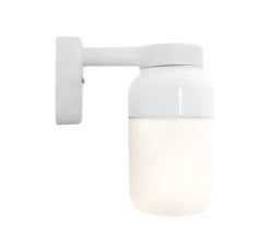 Utelamper - Veggskjold / Plafond|Baderomsbelysning Vegg>Ifø Electric Ifø Ohm 100/210 vegglampe IP44