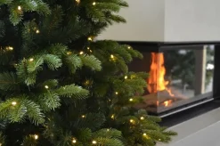 Kunstig Juletre><noscript><img width=