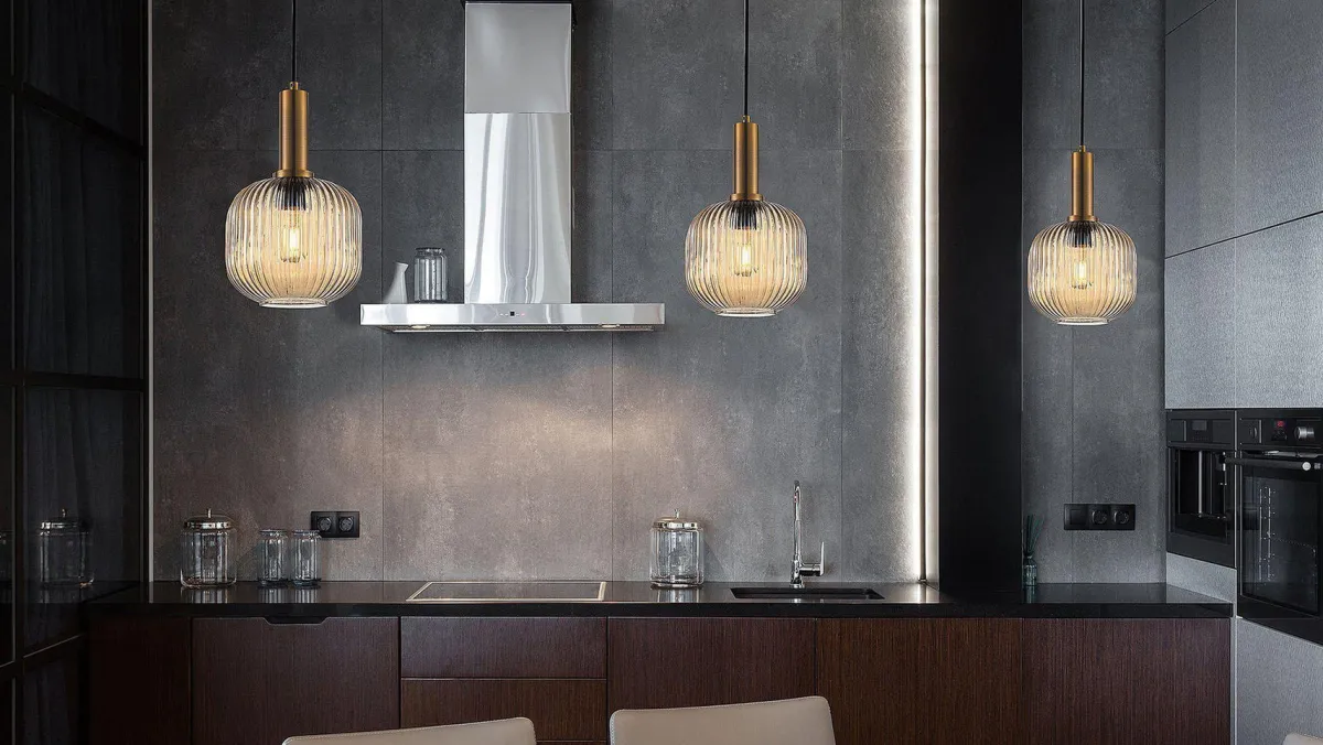 Kjøkkenbelysning Tak|Takpendler>Design by Grönlund Lantern takpendel - Messing/Amberfarget glass Messing / Amber