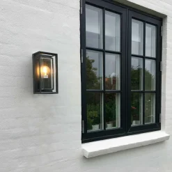 Utelamper - Veggskjold / Plafond|Baderomsbelysning Vegg><noscript><img width=