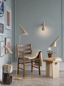 Louis Poulsen><noscript><img width=