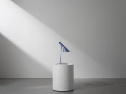 Louis Poulsen><noscript><img width=