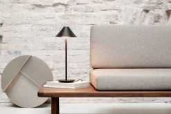 Louis Poulsen>Louis Poulsen Keglen bordlampe