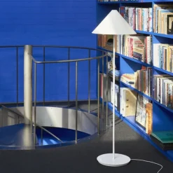 Louis Poulsen>Louis Poulsen Keglen gulvlampe