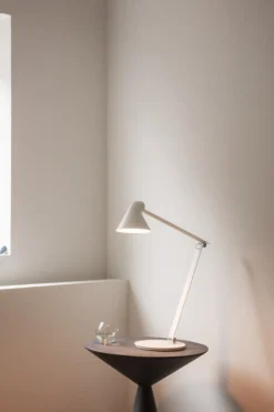 Louis Poulsen><noscript><img width=