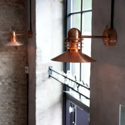 Utelamper - Klassiske Vegglamper|Louis Poulsen><noscript><img width=