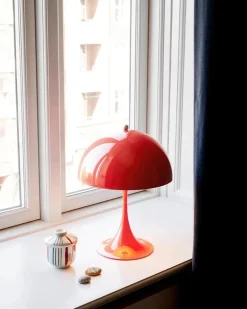 Louis Poulsen|Oppladbare Bordlamper>Louis Poulsen Panthella 250 V3 Portable bordlampe