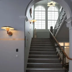 Utelamper - Klassiske Vegglamper|Louis Poulsen><noscript><img width=