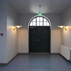 Utelamper - Klassiske Vegglamper|Louis Poulsen><noscript><img width=