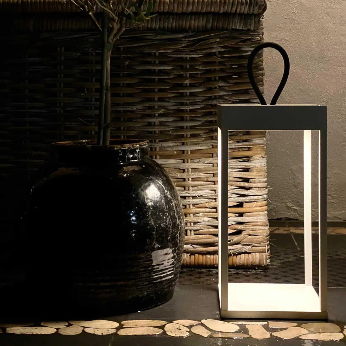 Lykter|Oppladbare Bordlamper>LOOM Design Lucerna lanterne/lykt 30 cm IP65 - Hvit