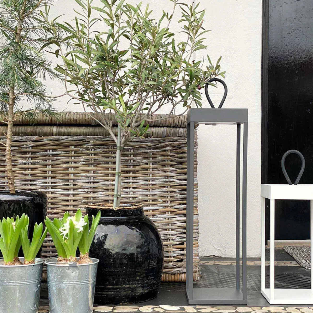 Lykter|Oppladbare Bordlamper>LOOM Design Lucerna lanterne/lykt 30 cm IP65 - Hvit