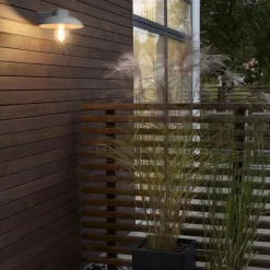 Utelamper - Klassiske Vegglamper><noscript><img width=