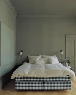 Leselamper>New Works Material Vegglampe - Opal Glass Hvit