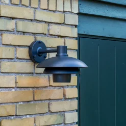 Utelamper - Klassiske Vegglamper><noscript><img width=