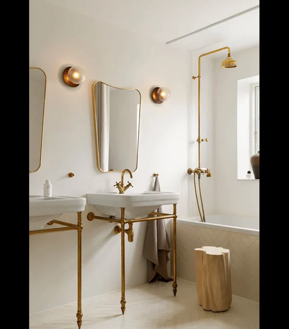 Baderomsbelysning Tak|Interiørlamper>Nuura Liila 1 vegglampe/taklampe - medium - /optic Bronse