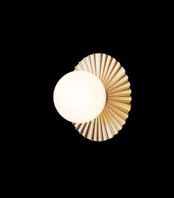 Baderomsbelysning Tak|Interiørlamper>Nuura Liila Muuse vegglampe/taklampe - small - nordic gold / opal Messing / Opal