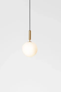 Kjøkkenbelysning Tak|Takpendler>Nuura Miira 1 large / opal Messing