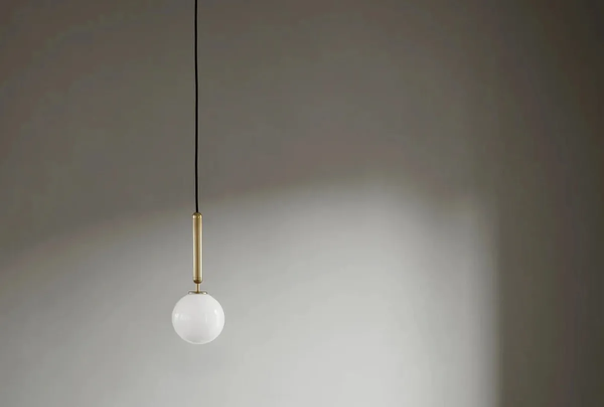 Kjøkkenbelysning Tak|Takpendler>Nuura Miira 1 Messing / Opal