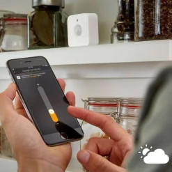 Philips Hue><noscript><img width=