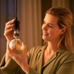 Led-Pærer Smart E27 Sokkel|Philips Hue>Philips Hue white LED 7W E27 G93 2200-4500 Kelvin - 95 mm Hvit