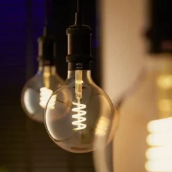 Led-Pærer Smart E27 Sokkel|Philips Hue>Philips Hue white LED 7W E27 G125 2200-4500 Kelvin - 125 mm Hvit