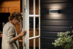 Utelamper Med Opp/Ned Lys>Philips myGarden Stratosphere vegglampe opp/ned utendørs IP44 2x4,5W LED - Antrasitt