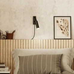 Spotter & Skinner><noscript><img width=