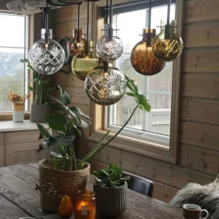 Kjøkkenbelysning Tak|Takpendler>Hadeland Glassverk Rav kuler 7 stk - Sort Baldakin Krystall