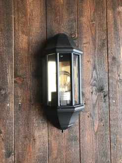 Lightup-Pris|Utelamper - Veggskjold / Plafond><noscript><img width=