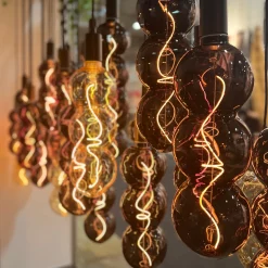 Led-Pærer E27 Sokkel>Unison 3-Steg Triple Nero 4W 1800K - E27 - farget Røyk